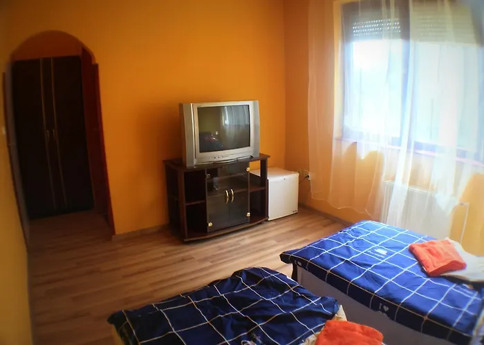Palota Panzio Bed & Breakfast